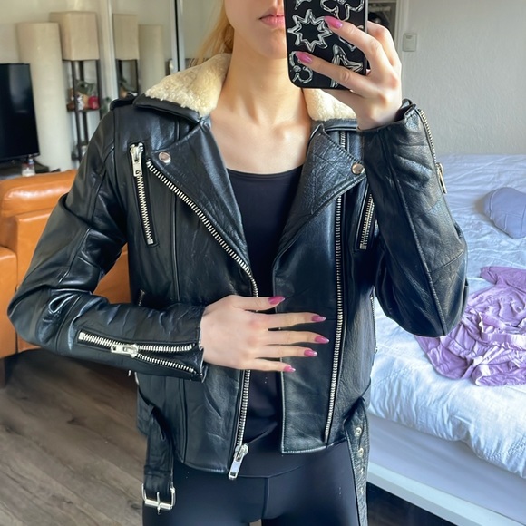 Vintage Leather Jacket - Picture 2 of 5